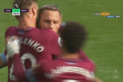 足球盛宴：阿尔瓦雷斯帽子戏法，安东尼神扑，福登锁定胜局